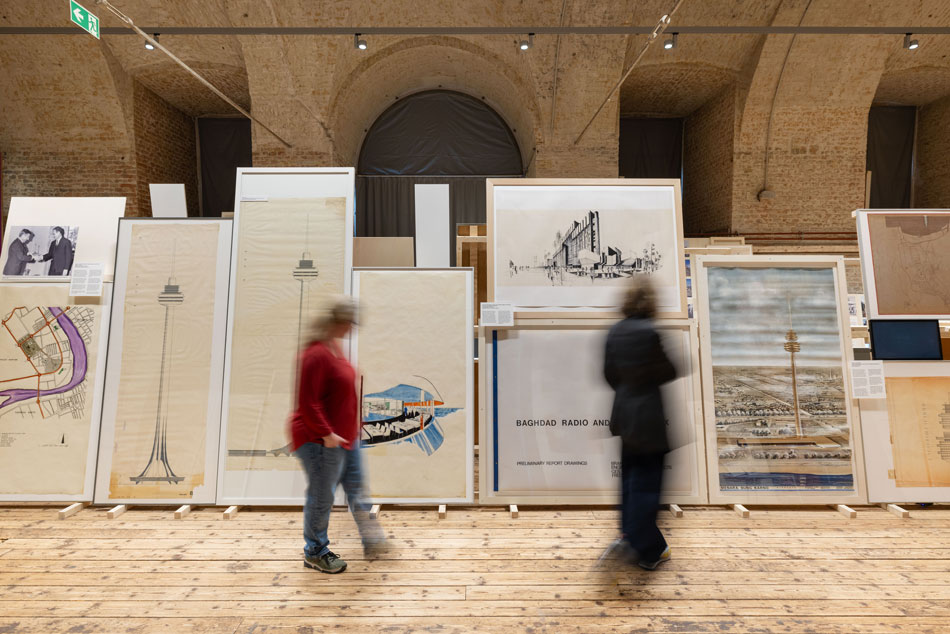 Ausstellung &bdquo;Global &ndash; Neutral&ldquo;